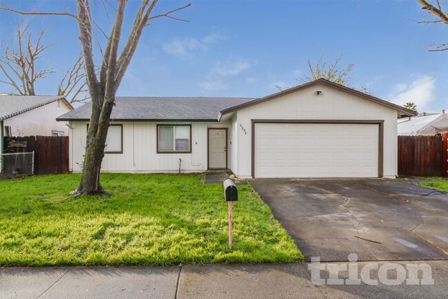 5294 Acacia Way, Olivehurst, CA 95961 - photo 3