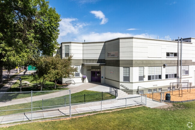 Longfellow School near Bozeman Creek is a top rated elementary school in Montana.