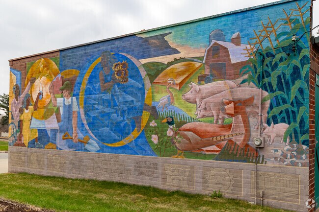 Beautiful examples of public art can be found throughout Grinnell.