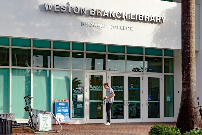 Residents can utilize the local library in The Ridges neighborhood of Weston, FL.