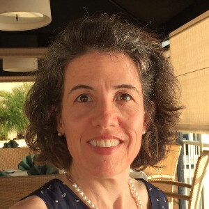 Kristen deClive-Lowe