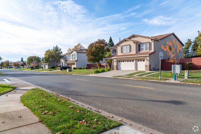Mather home prices range from $460,000 to $790,000.
