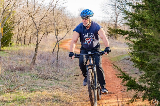 Bluff Creek Park offers various mountain bike paths for enthusiasts to enjoy.