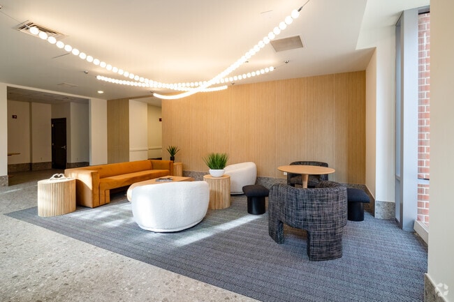 500 W Fayette St., Baltimore, MD 21201 - photo 2