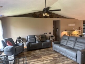 1801 Lynnette Ct, Eau Claire, WI 54703
