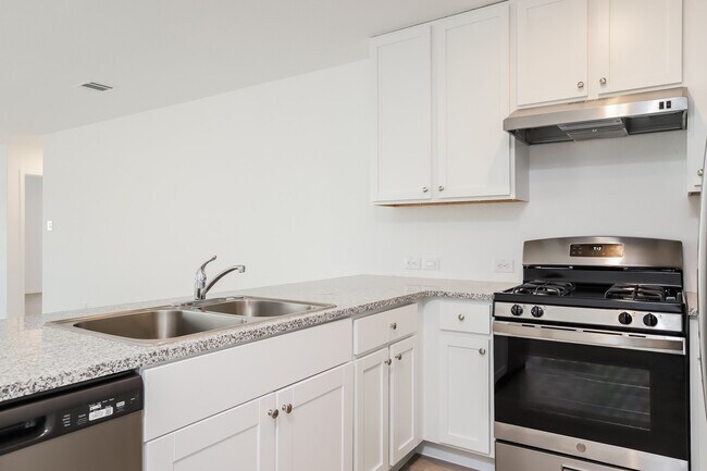 2811 Millikan Dr, Converse, TX 78109 - photo 7