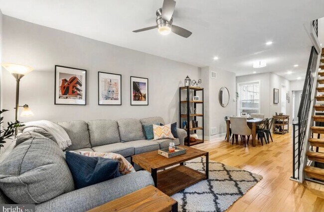 2427 E Boston St, Philadelphia, PA 19125 - photo 3