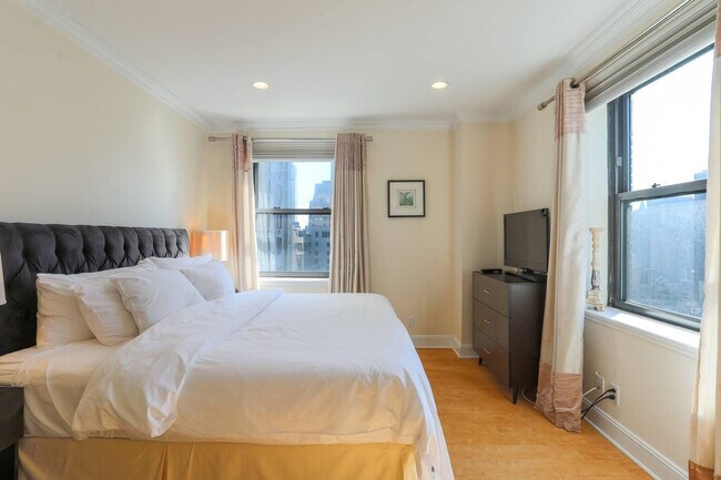 8 W 57th St unit ID408760P, New York, NY 10019 - photo 6