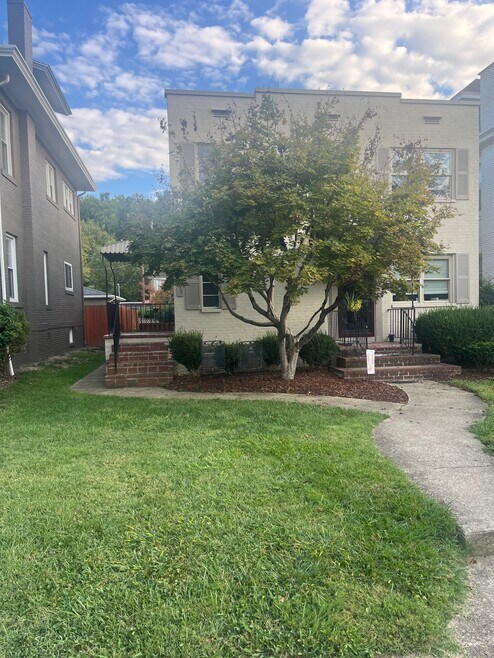 635 13th Ave unit 635 13th Ave, Huntington, WV 25701 - photo 1