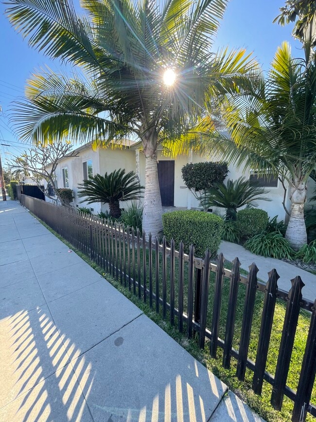 600 W Palmer St unit 602, Compton, CA 90220 - photo 2