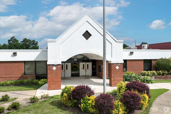 Front of Sanders Corner Elementary School in Ashburn.