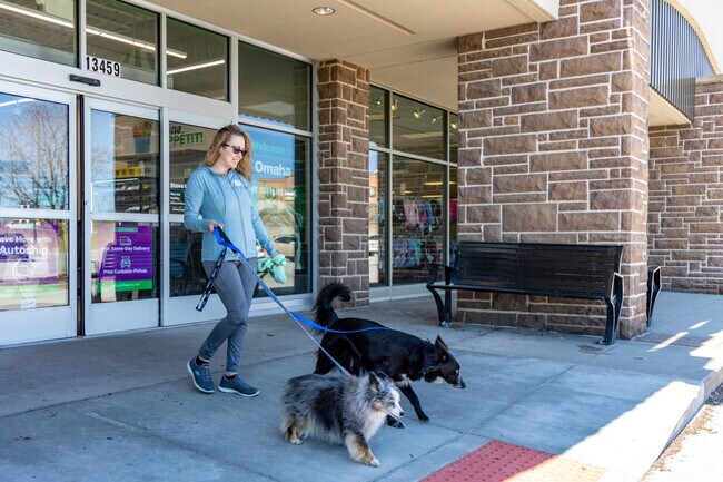 Pet Supplies Plus Omaha - W. Center Rd.