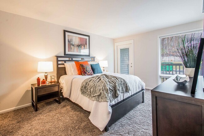 Brook View Apartments, Baltimore, MD 21209 - photo 5