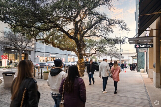 Need some retail therapy then take a stroll in the Angus Ranch neighborhood.