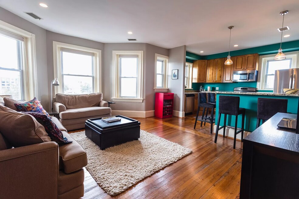 1423 R St NW unit 506, Washington, DC 20009 - photo 1