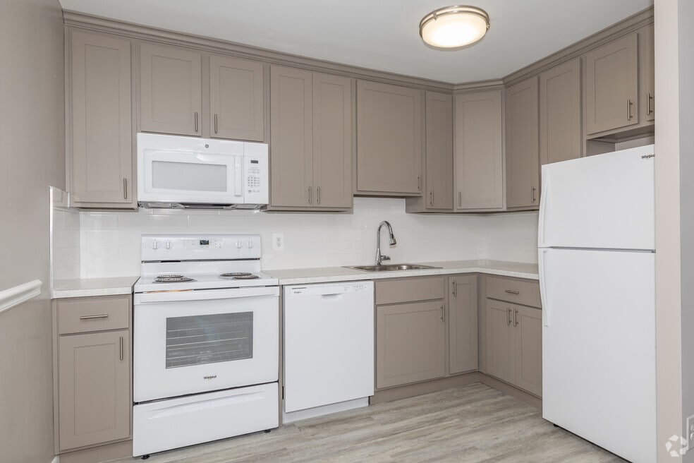 Maple Hill, Horsham, PA 19044 - photo 1