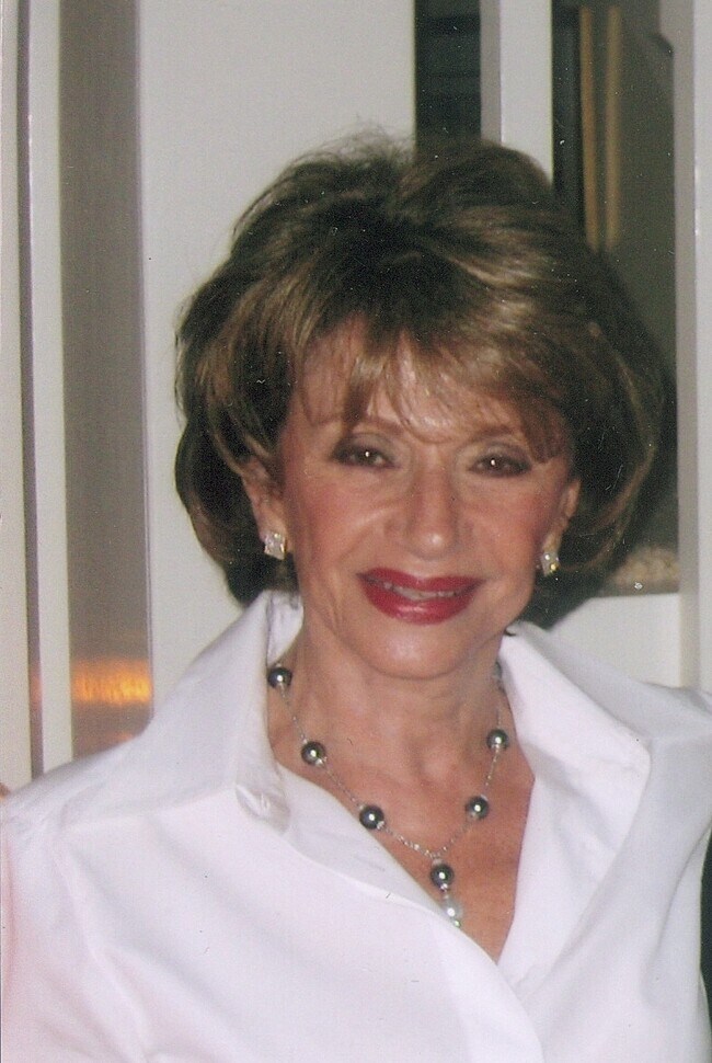 Phyllis Levin