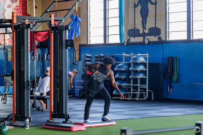 Experience wellness at its finest at Point Loma Sports Club, located at Liberty Station.