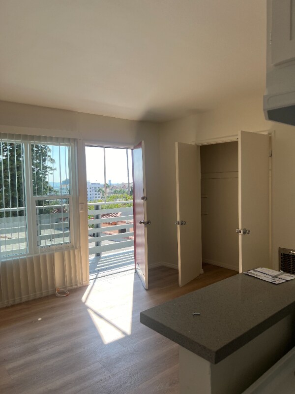 6220 Holly Mont Dr unit 6220a, Los Angeles, CA 90068 - photo 2