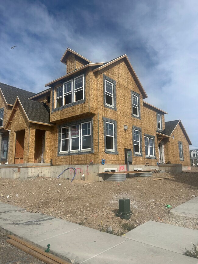 6798 W South Jordan Pkwy Unit 474, South Jordan, UT 84009