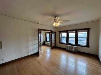 1809 E Marion St Unit 305, Shorewood, WI 53211