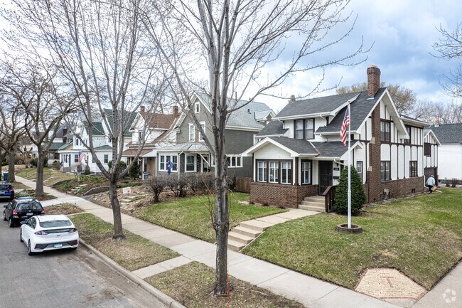 Many styles of homes are available in the St. Anthony West neighborhood.