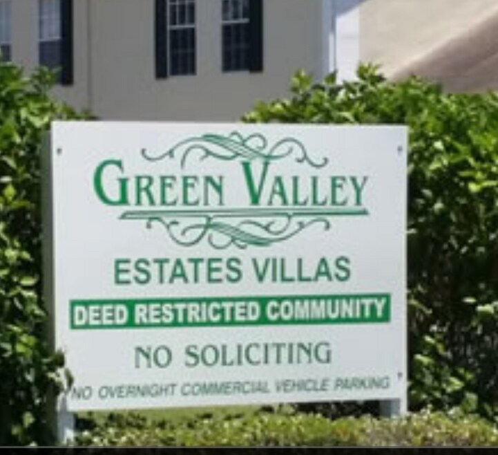 2369 Walton Cir unit n6, Palm Harbor, FL 34683 - photo 1