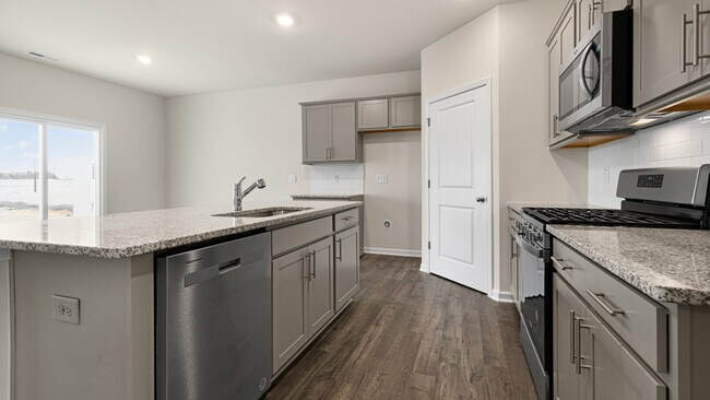 213 Honeydew Dr, Angier, NC 27501 - photo 6