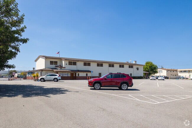 Maria Regina School in Gardena, CA has a student to teacher ratio of 12:1.