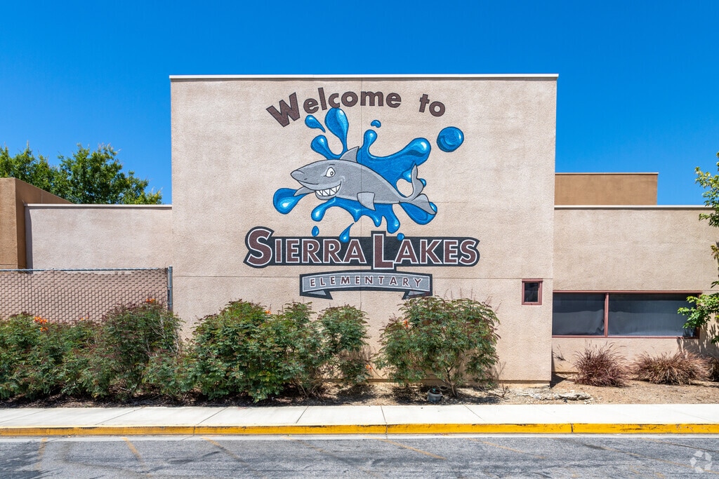 The signage at the entrance of Sierra Lakes Elementary School proudly displays its name.