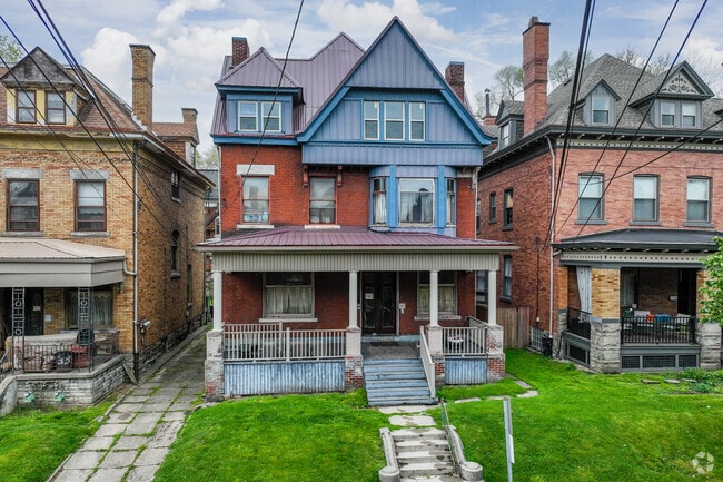There are Arts and Crafts style homes in Friendship.