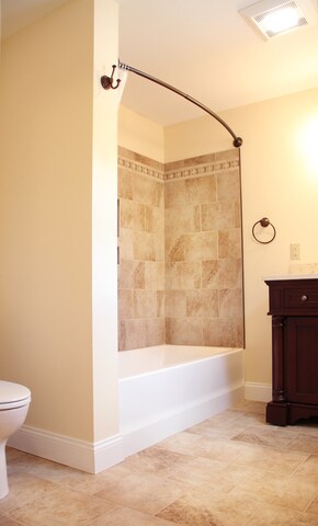 108 N Winooski Ave unit G, Burlington, VT 05401 - photo 6