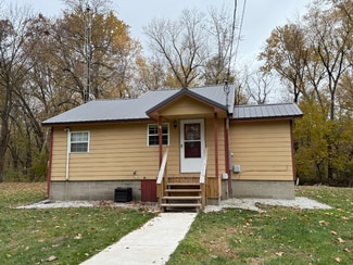 9775 N Rock Ridge Rd, Monticello, IN 47960