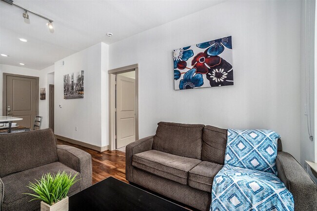 1125 W Pierce St unit ID1359162P, Houston, TX 77019 - photo 2