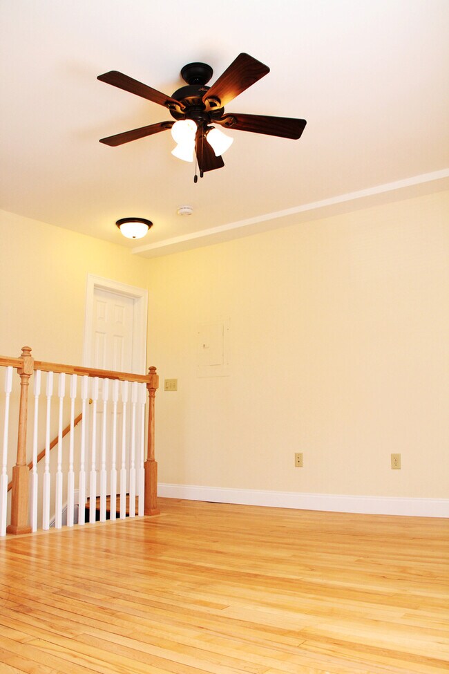 69 Spring St unit C, Burlington, VT 05401 - photo 3