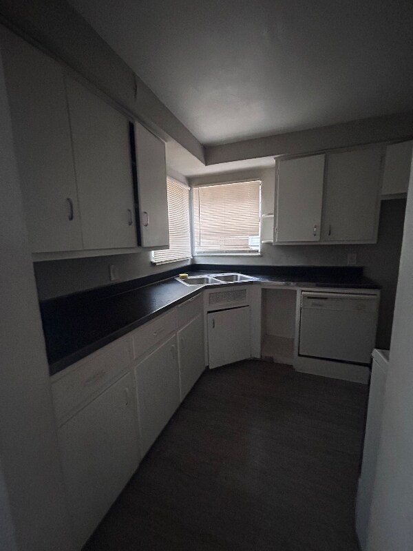 14016 Glenside Rd unit 3, Cleveland, OH 44110 - photo 4