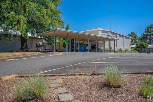 Cooper Mountain Elementary School entrance in the Sexton Mountain neighborhood.