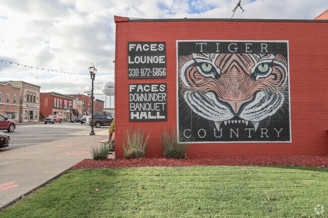 A mural in Newton Falls welcomes locals to shopping and dining on Broad St.