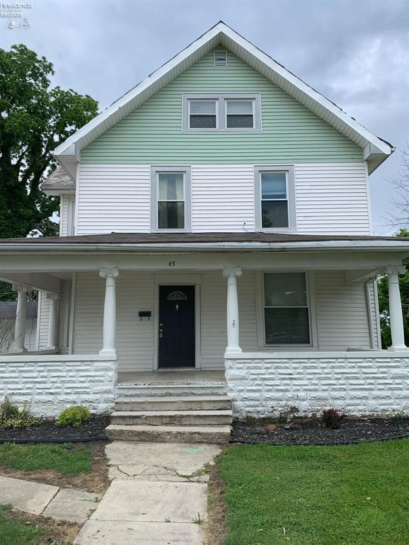45 Sycamore St, Tiffin, OH 44883