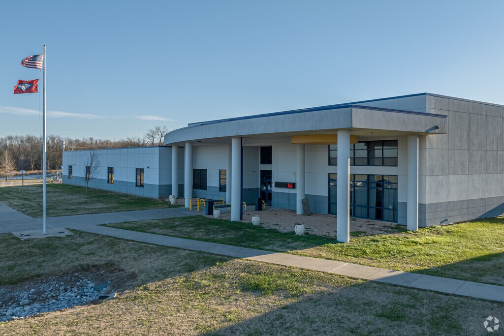 Decatur Northside Elementary School has 265 students in pre-kindergarten through fourth grades.