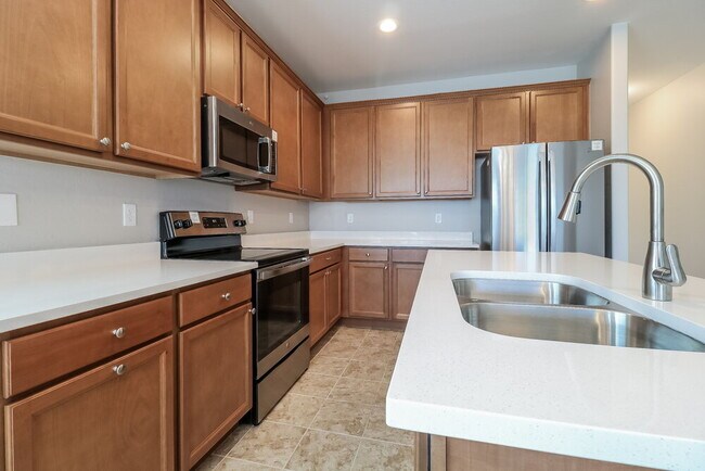 17726 W Cashman Dr, Surprise, AZ 85387 - photo 7