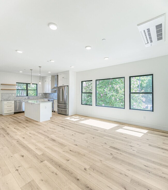 1323 Democracy Aly unit 1, Sacramento, CA 95814 - photo 6