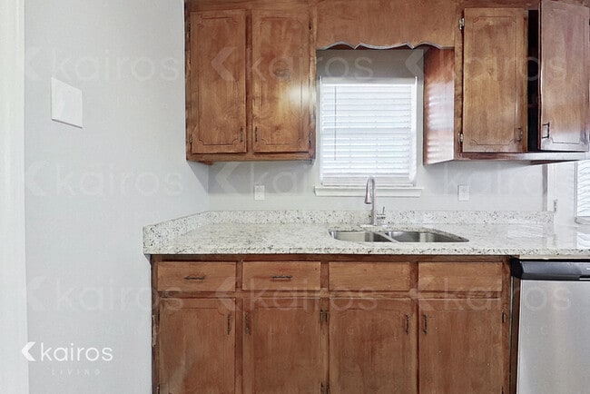 200 Deer Pkwy, Athens, GA 30605 - photo 5