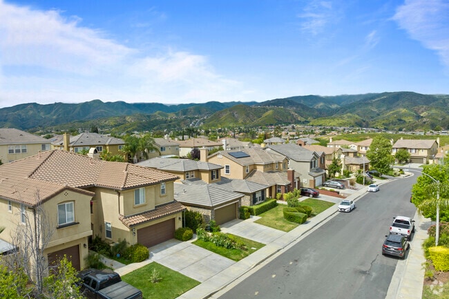 Immerse in the exquisite beauty of Alberhill homes. .