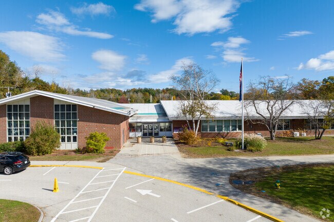 Clark School is located in the Amherst neighborhood.