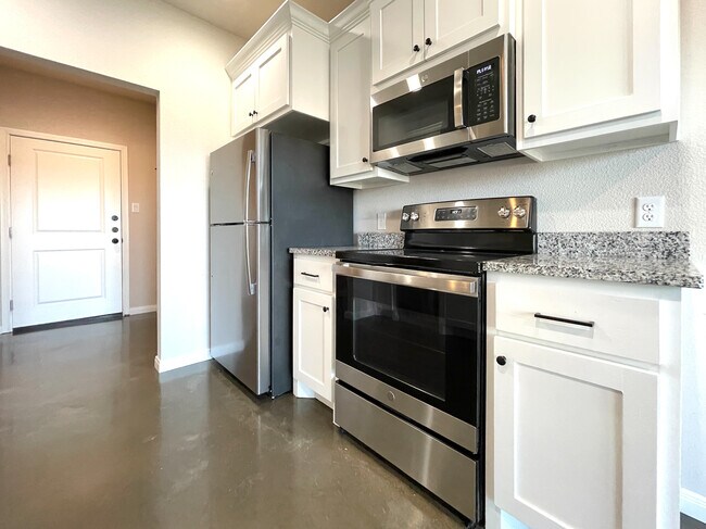 100 W Windmill Way, Waco, TX 76706 - photo 7