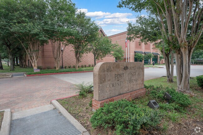 Near town center is the library, open to residents and visitors.