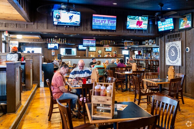 Rocky Top Beer BBQ is known for its beer and food in the River North neighborhood.