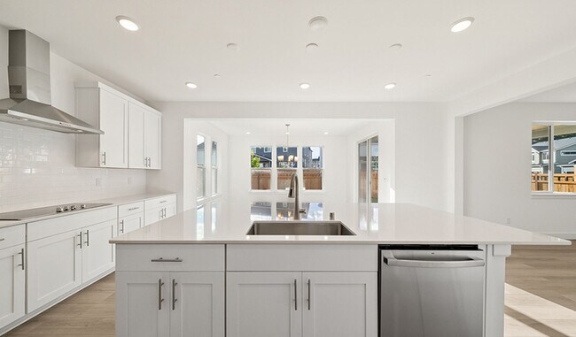 18037 139th Place E, Puyallup, WA 98374 - photo 3