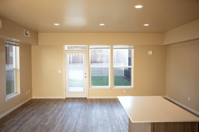 5799 Joynak St S, Salem, OR 97306 - photo 5